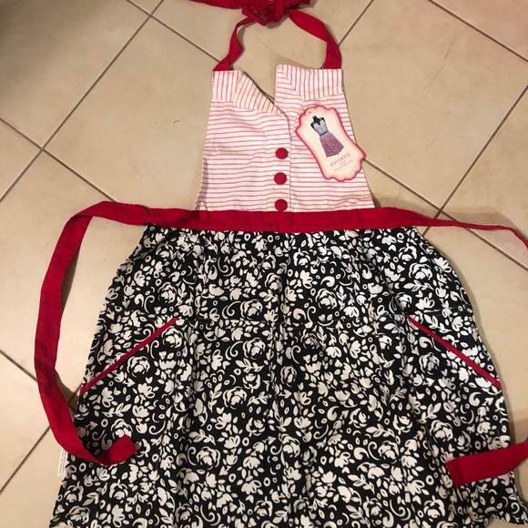 NWT adorable apron - Picture 1 of 4